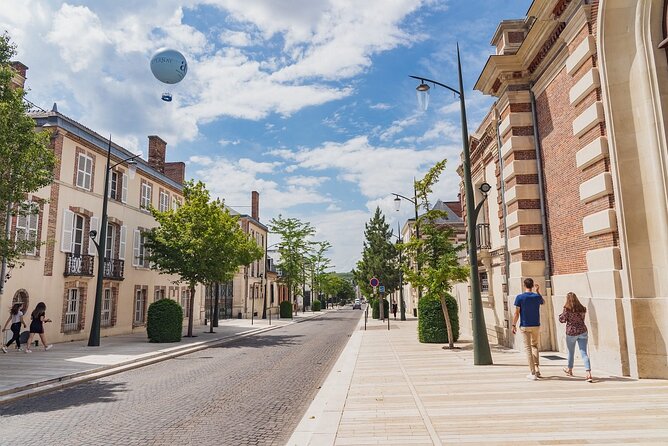 Discovery Tour Reims and Epernay - What the $295.73 price gives you