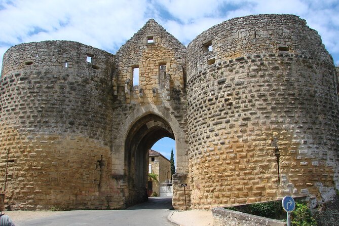 Dordogne Villages Half Day Tour from Sarlat - Village stops: medieval streets, cliff towns, and steep little climbs