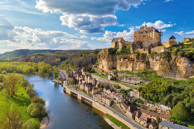 Dordogne Villages Half Day Tour from Sarlat - Comfort, shoes, and what to pack for 4 hours