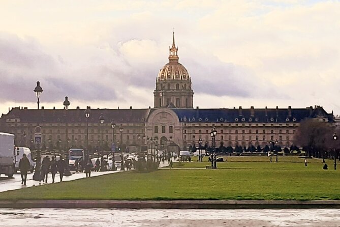 Drawing workshop/creative notebook during a walk from the Invalides to the Petit Palais - What the Three Hours Feel Like