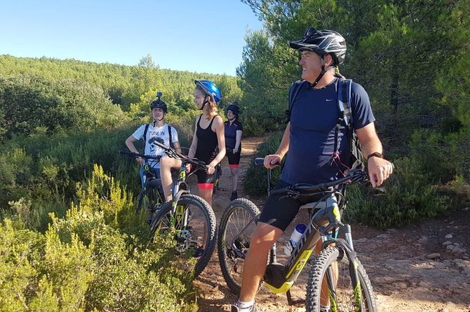 E-Bike tour of Sainte Victoire Mountain, Aix-en-Provence - Stop 1: Montagne Sainte Victoire viewpoints, trails, and the Cézanne connection