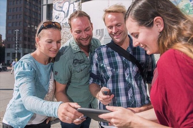 e-Scavenger hunt Avignon: Explore the city at your own pace - The medieval walls and old city gates