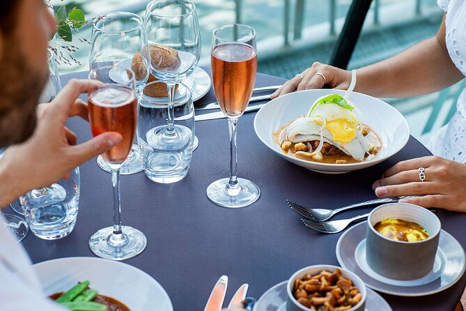 Early evening Dinner Cruise with drinks by Bateaux Parisiens - Entering the Night: Where This Cruise Starts and Why Timing Matters