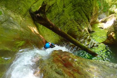 Ecouges sensational canyoning in the Vercors (Grenoble / Lyon) - Jumps, slides, and abseils up to 28 meters