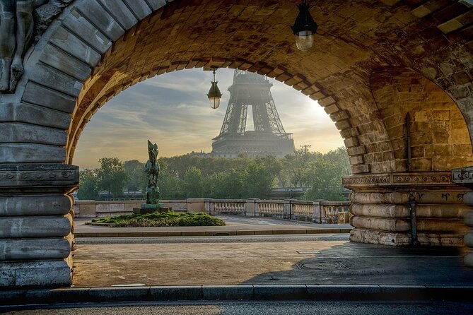 Eiffel Tower Guided Tour by Stairs with Optional Summit by Lift - Summit upgrade by lift: what’s different and what to watch for