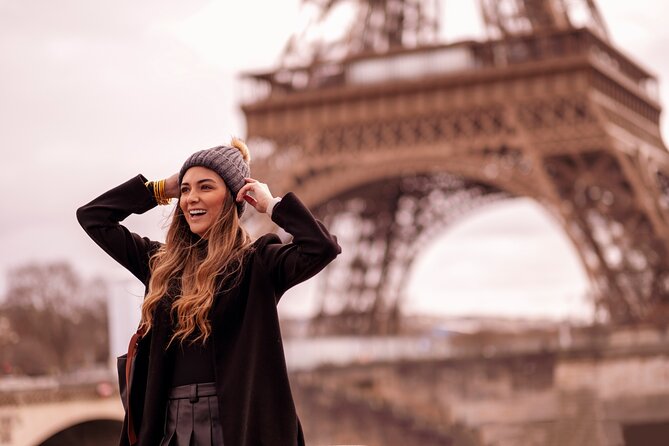 Eiffel Tower Photoshoot - Weather and rescheduling: what to expect when conditions change