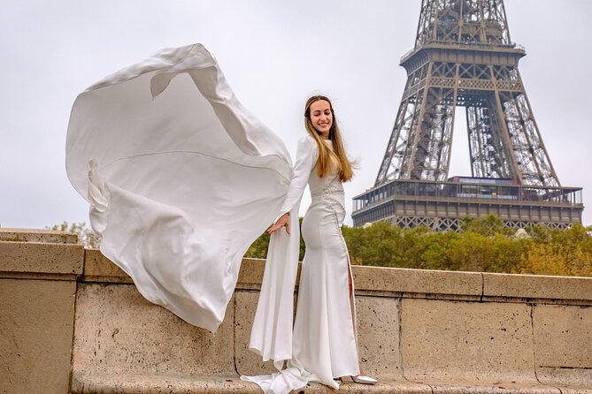 Eiffel Tower Photoshoot - Should you book this Eiffel Tower photoshoot?