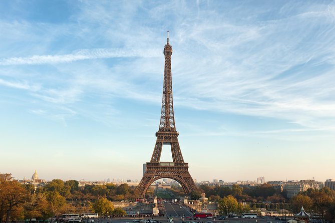 Eiffel Tower Small-Group Access to 2nd Floor by Elevator - Meet-up near the tower: how to stay on schedule