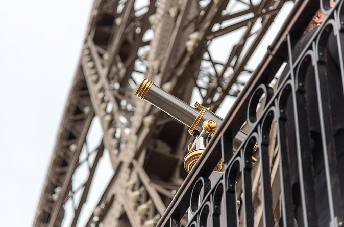 Eiffel Tower Summit Reserved Access Small Group Tour - Know before you go: queues, closures, and physical limits