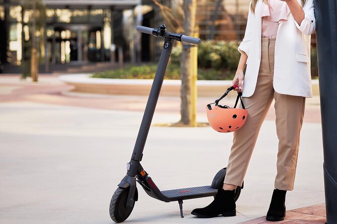 Electric Kick scooter Rental in Nice - Scooter Reality Check: Helmet, Lock, and the 3 Speed Modes