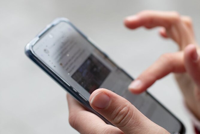 Escape Game in the streets of Chamonix - The phone setup matters more than you might expect