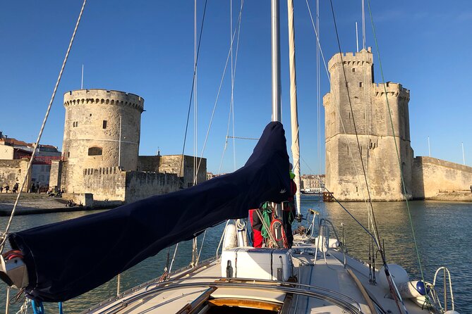 Evasion at sea, private experience for your tribe. Morning - A private morning on the water from La Rochelle
