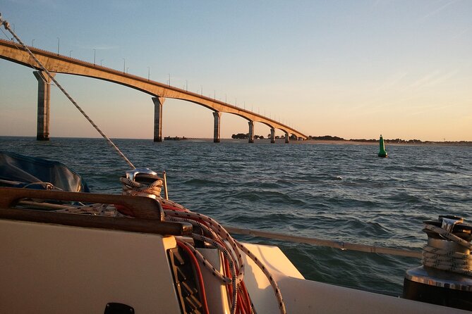 Evasion at sea, private experience for your tribe. Morning - Comfort, safety, and the family question