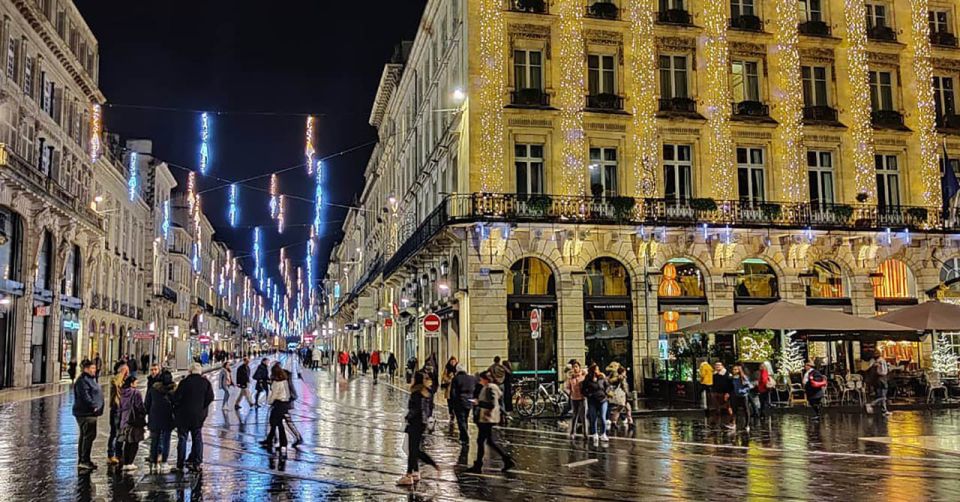 Exclusive! Bordeaux: Nighttime Highlights Walking Tour - Lit Squares and Photo-Friendly Stops Without the Rushed Feeling
