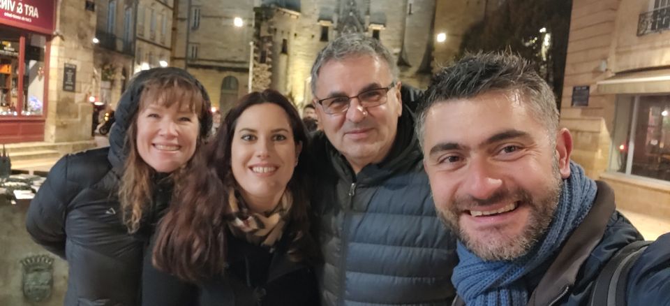 Exclusive! Bordeaux: Nighttime Highlights Walking Tour - Starting at the Fountain Square: Getting Oriented Fast