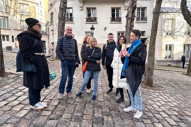 Exclusive Walking Tour In Montmartre With Local Guide - Dalida’s statue and the story behind the shine
