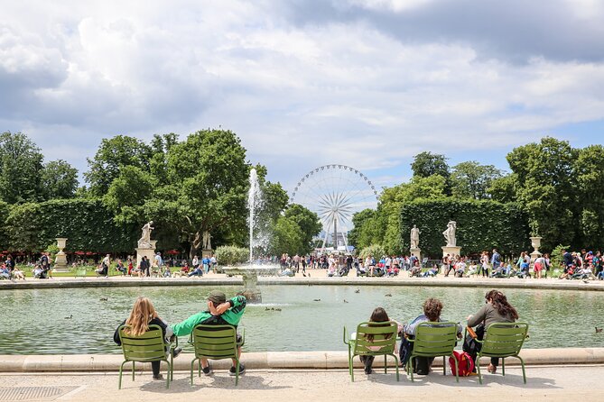 Exclusive Walking Tour of Central Paris With Local Guide - Pont des Arts and the changing idea of romance