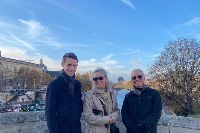 Exclusive Walking Tour of Central Paris With Local Guide - The Louvre’s Cour Carrée without entering the museum