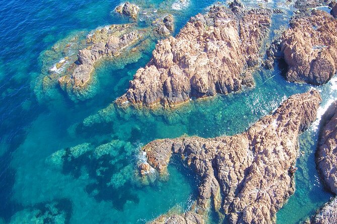 Excursions Palmée excursion discovered of Estérel and its islands! - Touring Estérel by Sea: Red Rock Coves and Hidden Creeks