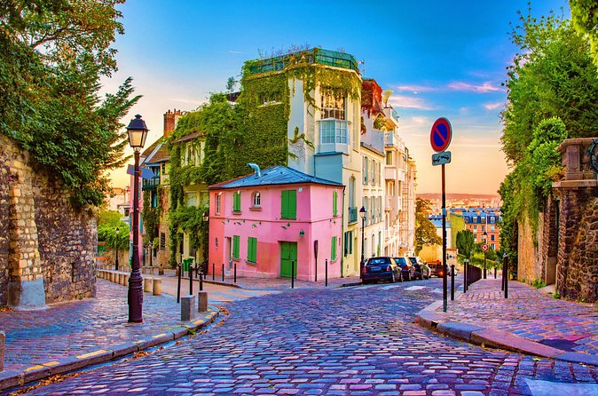 Experience Paris' Village of Montmartre away from the crowds - Stop 3: Le Moulin de la Galette and the painters’ trail