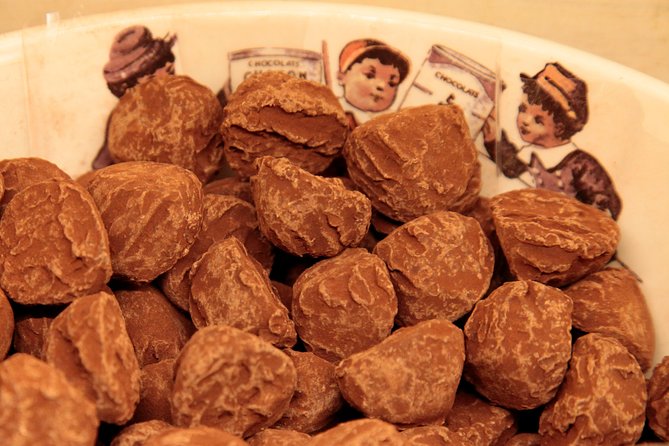 Expert-Led Sweet Secrets of Paris Pastry & Chocolate Marathon - Chocolate bonbons near Théâtre du Vieux Colombier