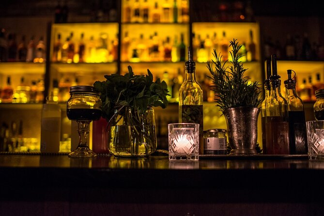Explore Hidden bars and Speakeasies in Paris - What this Paris speakeasy tour is really like