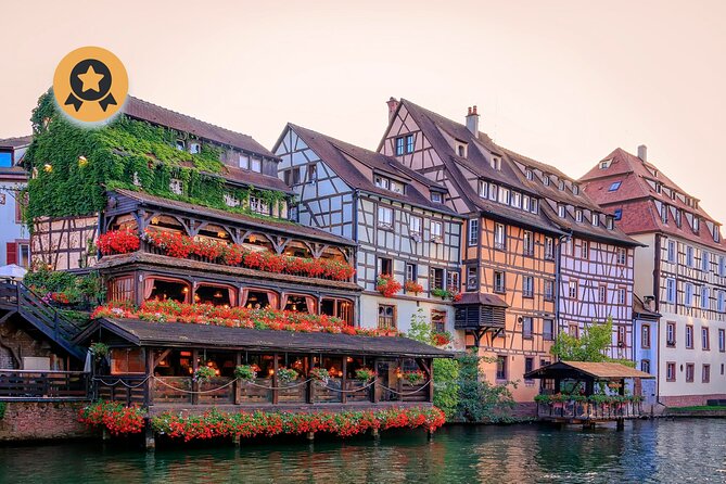 Explore Strasbourg in 60 minutes with a Local - Strasbourg Cathedral: Gothic Facade Details and Stained Glass Power
