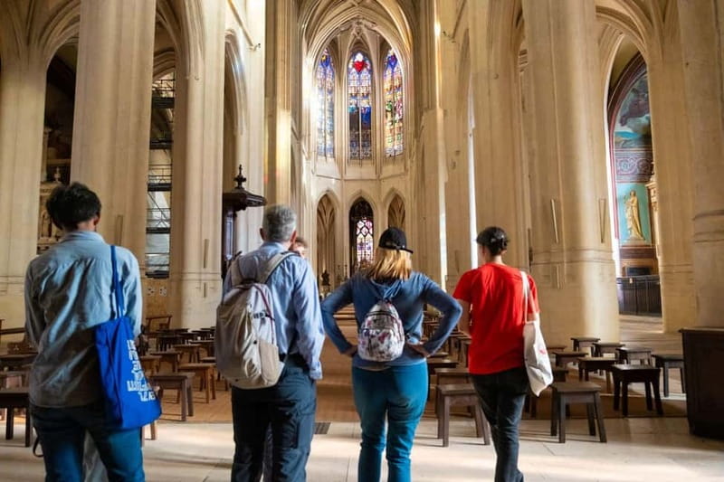 Explore the Marais: History, Art & Local Culture - Stravinsky Fountain to Hôtel de Ville: street art, LGBTQIA+ landmarks, and big-city Paris energy
