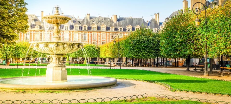 Exploring Paris with a Local: Montmartre to La Seine - A Paris tour that begins with your interests