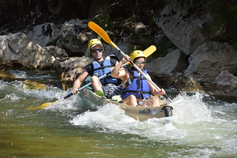 Family Canoe/Kayak Trip on the Ardèche: 3 hours - about 12 km - Timing That Lets You Build a Calm Day (9:00, 10:00, 11:00, or 2:00)