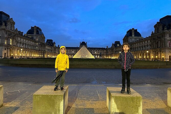 Family Friendly Louvre Museum Private Guided Tour - Inside the Louvre Museum: how the highlights feel less overwhelming