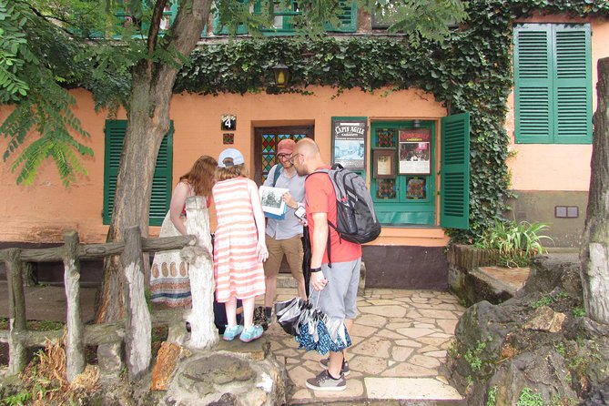 Family Treasure Hunt in Montmartre - From Sacré-Coeur to Place du Tertre