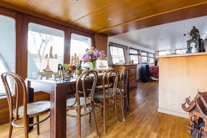 Fashion Design Workshop & Brunch on a Seine River Boat in Paris - Drawing fashion figures on a private Paris boat