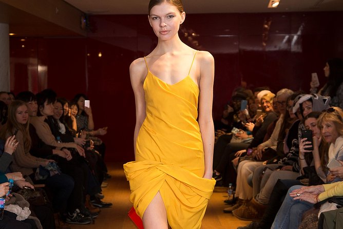 Fashion Show at Galeries Lafayette Paris - Seats, Sound, and the Real-Life Crowd Factor