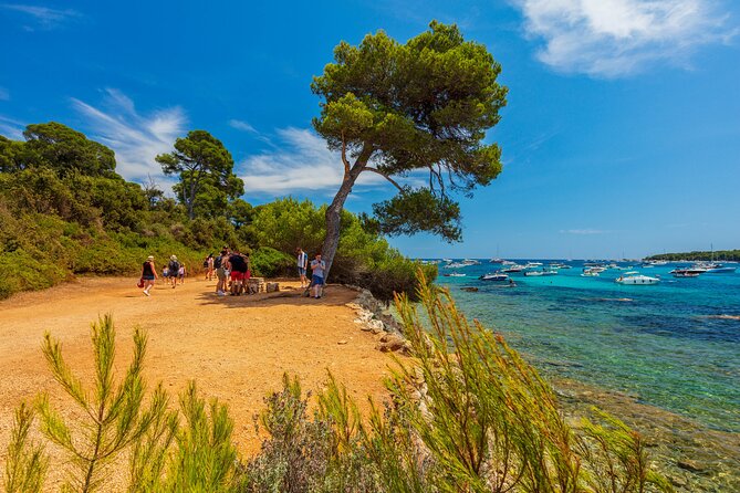 Ferry from Cannes to the island Ste Marguerite - Crowds, Seats, and the Return Rush: How to Avoid the Stress
