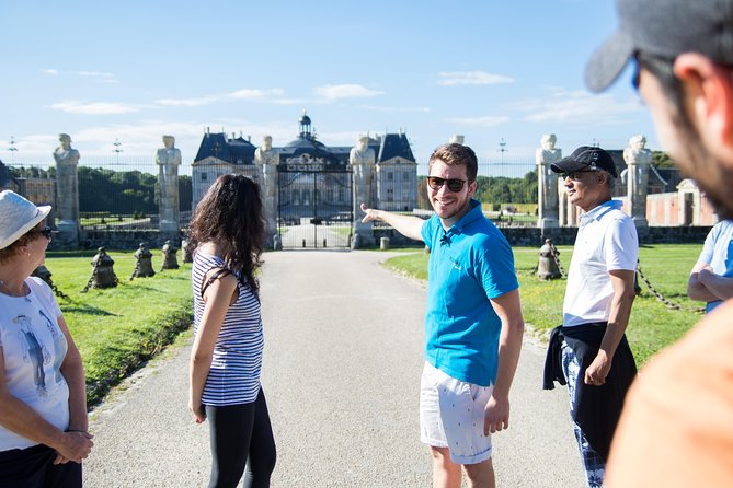 Fontainebleau and Vaux-Le-Vicomte Castle Small-Group Day Trip From Paris - Blandy-les-Tours: A Quick Medieval Photo Detour