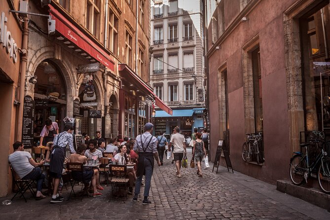 Food Tour in Lyon – A Full Taste of France by Do Eat Better - Traboules and Bouchon Lunch: Quenelle After the Old Town Passages