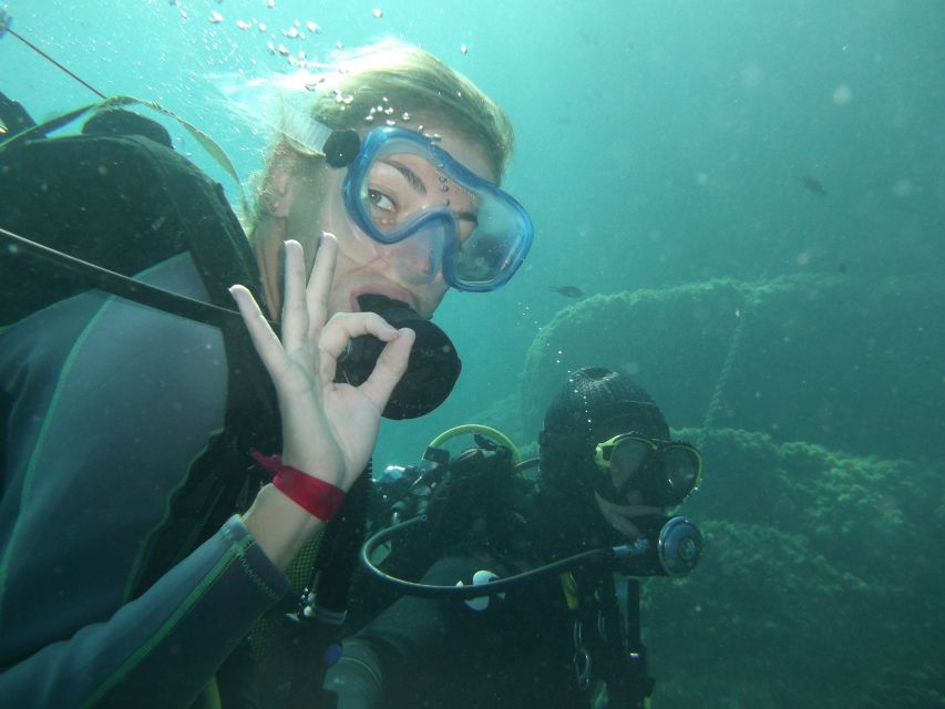 Fréjus: Diving Experience in Port-Fréjus with an Instructor - Meeting at Aquatic Rando and getting set up right