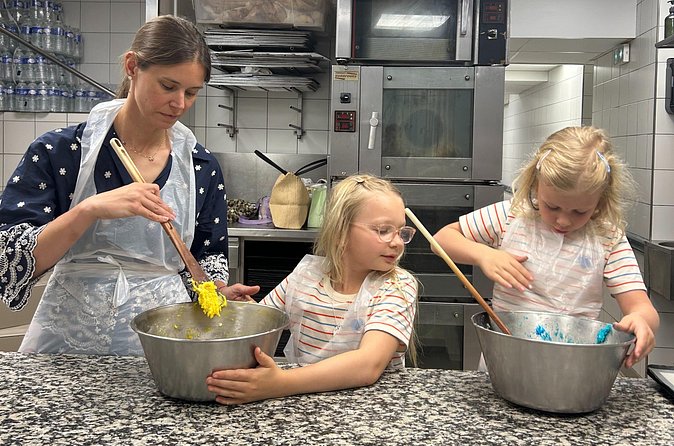 French Baking Class in a Local Montmartre Bakery - Space, Comfort, and the Working-Bakery Reality