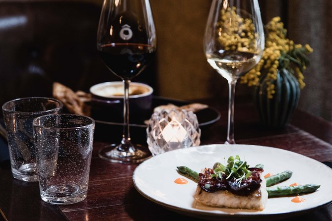 French Gourmet Cuisine: Dinner and Wine Pairing - Ô Chateau Near the Louvre: A Two-Hour Plan That Feels Like Paris