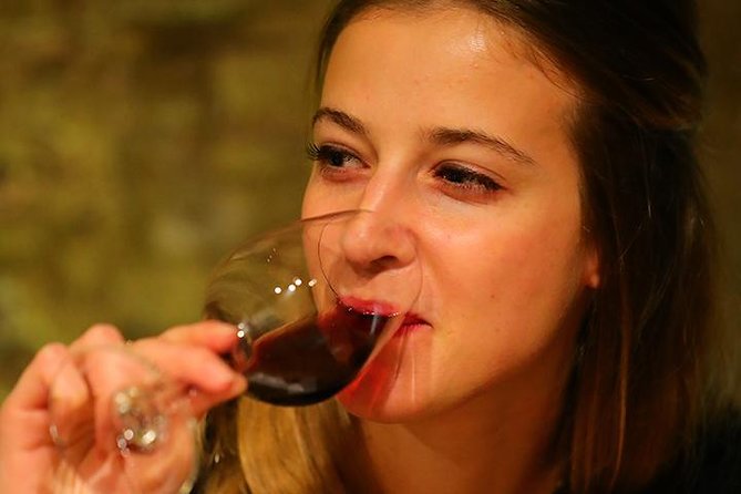 French Wine and Champagne Tasting in Paris - The Sommelier’s Teaching Style: Learning Without Feeling Lectured