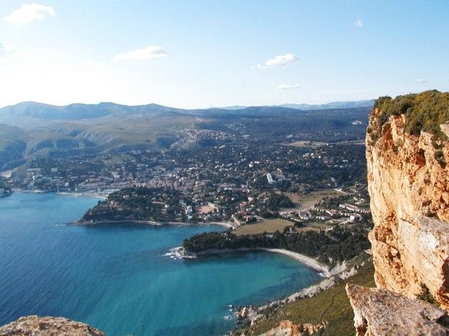 From Aix-en-Provence: Cassis Tour with Cap Canaille Stop - From Aix to Cassis: the coastal payoff for a half-day effort