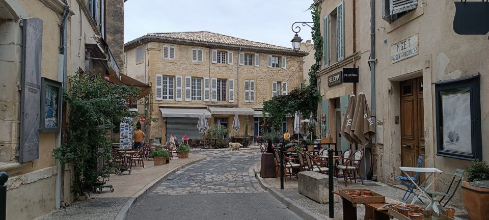 From Aix-en-Provence: Luberon Perched Villages Guided Tour - Roussillon, the ochre village