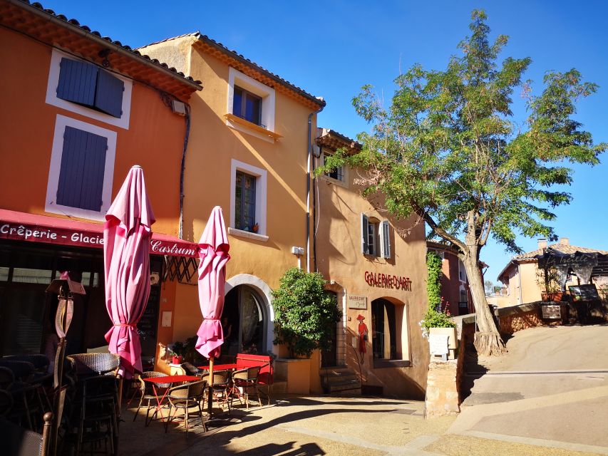 From Aix en Provence: Luberon Villages Full-Day Guided Tour - Getting from Aix into the Luberon in a small, comfortable group