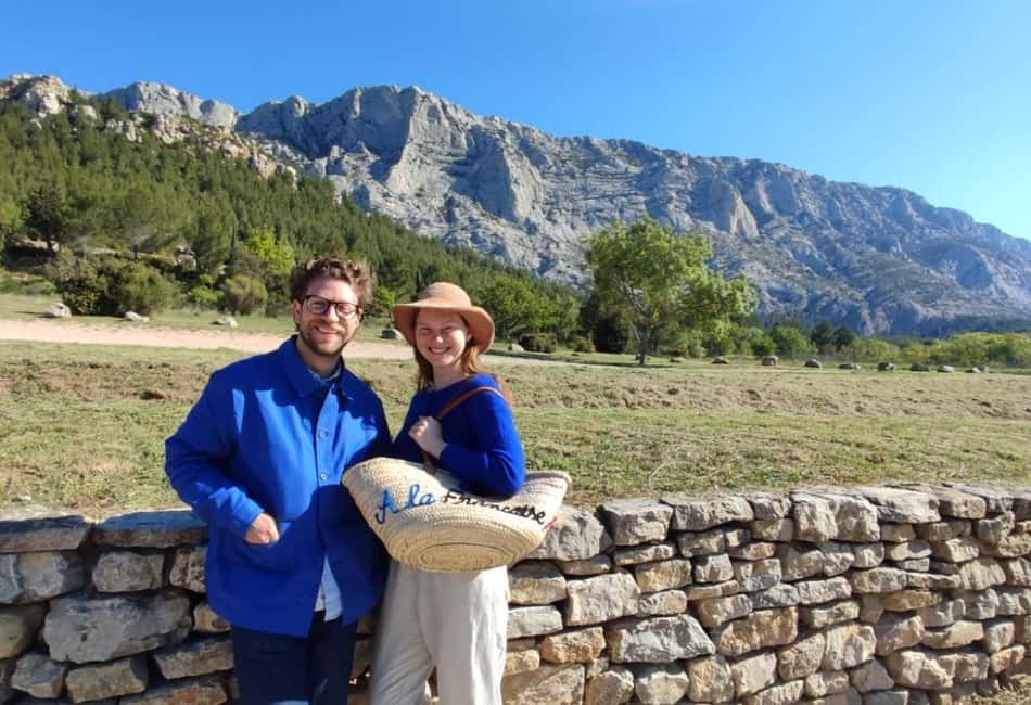 From Aix-en-Provence: Wine & Luberon Villages Full-day Tour - Meeting in Aix-en-Provence and Why Starting on Time Matters