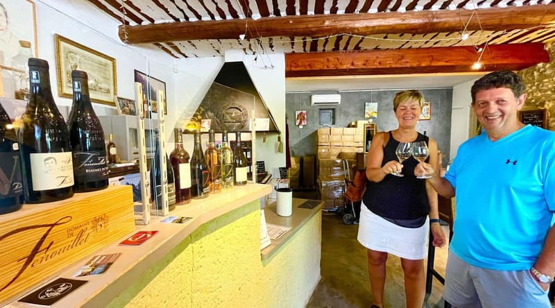 From Avignon: Wine Tour with Visit to Châteauneuf du Pape - Gigondas: reds shaped by the Mistral wind