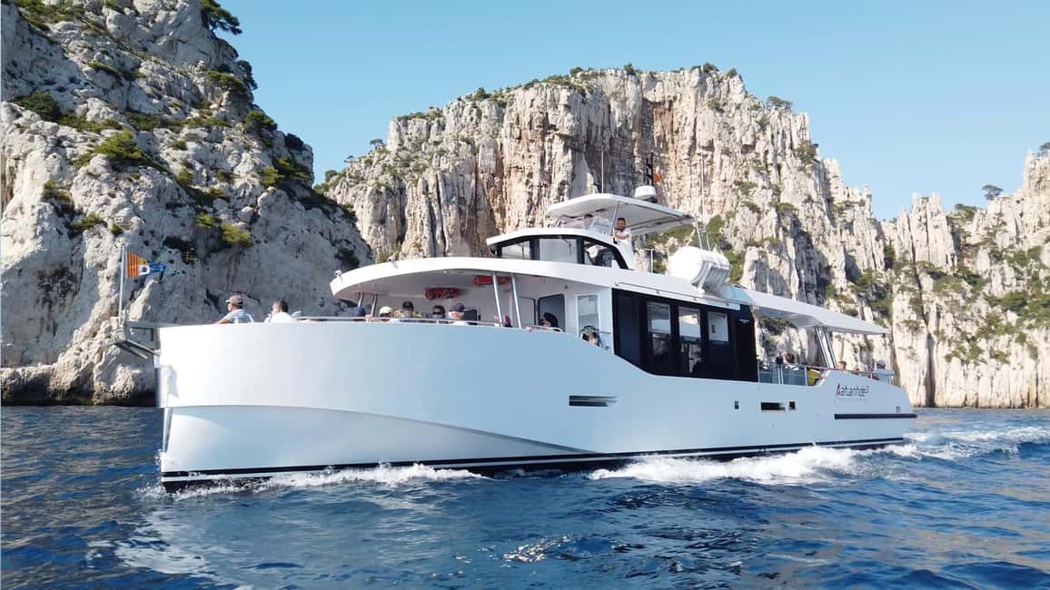 From Bandol: Visit the 7 calanques of Cassis & Marseille (2.5 hours at sea) - Should you book this Seven Calanques cruise?