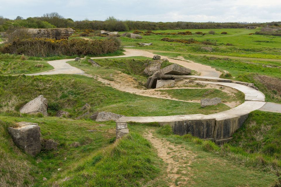 From Bayeux: American D-Day Sites in Normandy Full-Day Tour - Sainte-Mère-Église: where the jump zone comes alive