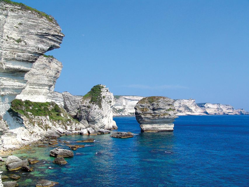 From Bonifacio: Cruise of the Cliffs and the Lavezzi Islands - Key highlights at a glance