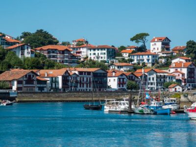 From Bordeaux: Full-Day Private Basque Country Tour - Espelette and the Basque pepper tradition